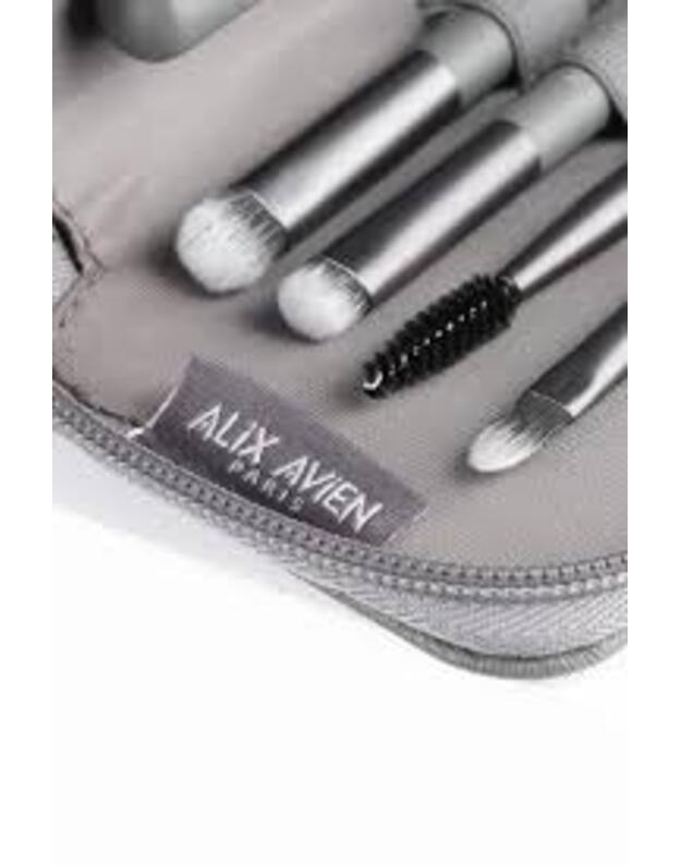 TRAVEL BRUSH SET kelioninis makiažo šepetėlių rinkinys 1