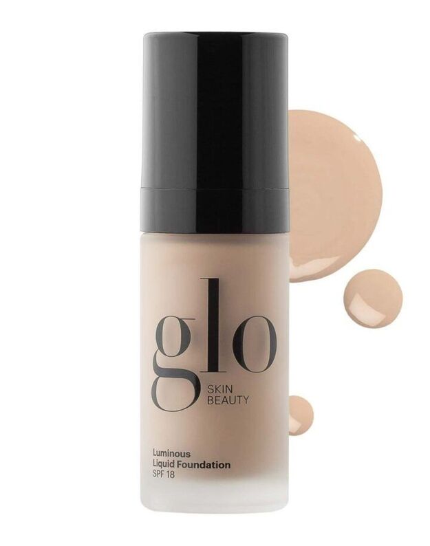  ŠVYTĖJIMO SUTEIKIANTIS SKYSTAS MAKIAŽO PAGRINDAS SU SPF 18 / LUMINOUS LIQUID FOUNDATION SPF 18